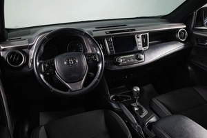 Внедорожник Toyota RAV4 2019 года, 2979000 рублей, Сургут