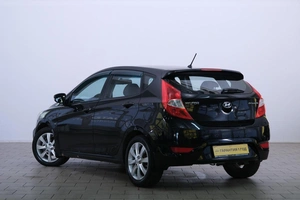 Хетчбэк Hyundai Solaris 2012 года, 919000 рублей, Омск