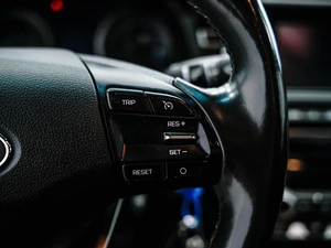 Седан Hyundai Elantra 2019 года, 1579000 рублей, Красноярск
