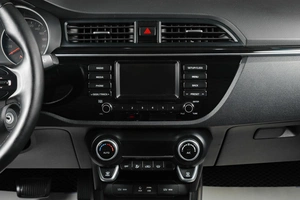 Седан Kia Rio 2017 года, 1379000 рублей, Тюмень