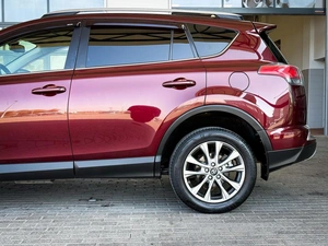 Внедорожник Toyota RAV4 2016 года, 2200000 рублей, Уфа