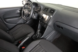 Седан Volkswagen Polo 2016 года, 919000 рублей, Пермь