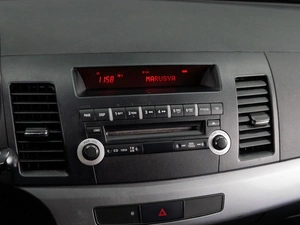 Седан Mitsubishi Lancer 2011 года, 800000 рублей, Тюмень