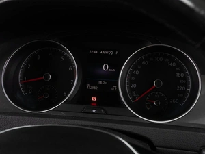 Универсал Volkswagen Golf 2017 года, 1924000 рублей, Тюмень