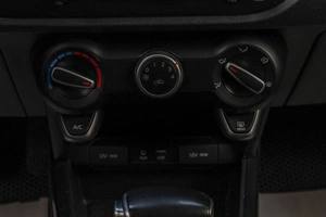 Хетчбэк Kia Rio X-Line 2019 года, 1519000 рублей, Челябинск