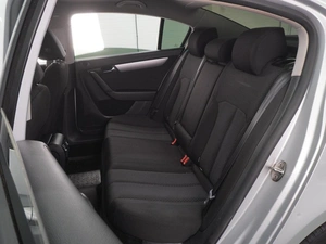 Седан Volkswagen Passat 2012 года, 1113000 рублей, Воронеж