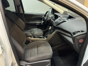 Внедорожник Ford Kuga 2013 года, 1297000 рублей, Красноярск