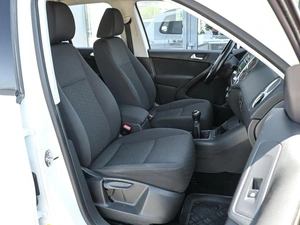 Внедорожник Volkswagen Tiguan 2014 года, 1409000 рублей, Волгоград
