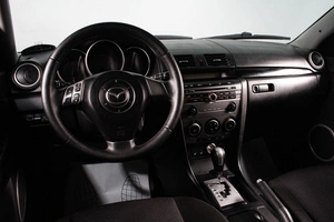 Хетчбэк Mazda 3 2007 года, 609000 рублей, Сургут