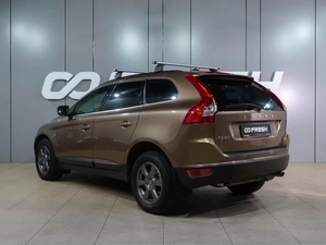 Внедорожник Volvo XC60 2011 года, 899000 рублей, Воронеж