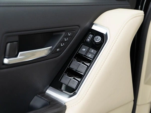 Внедорожник Toyota Land Cruiser 2025 года, 15350050 рублей, Москва