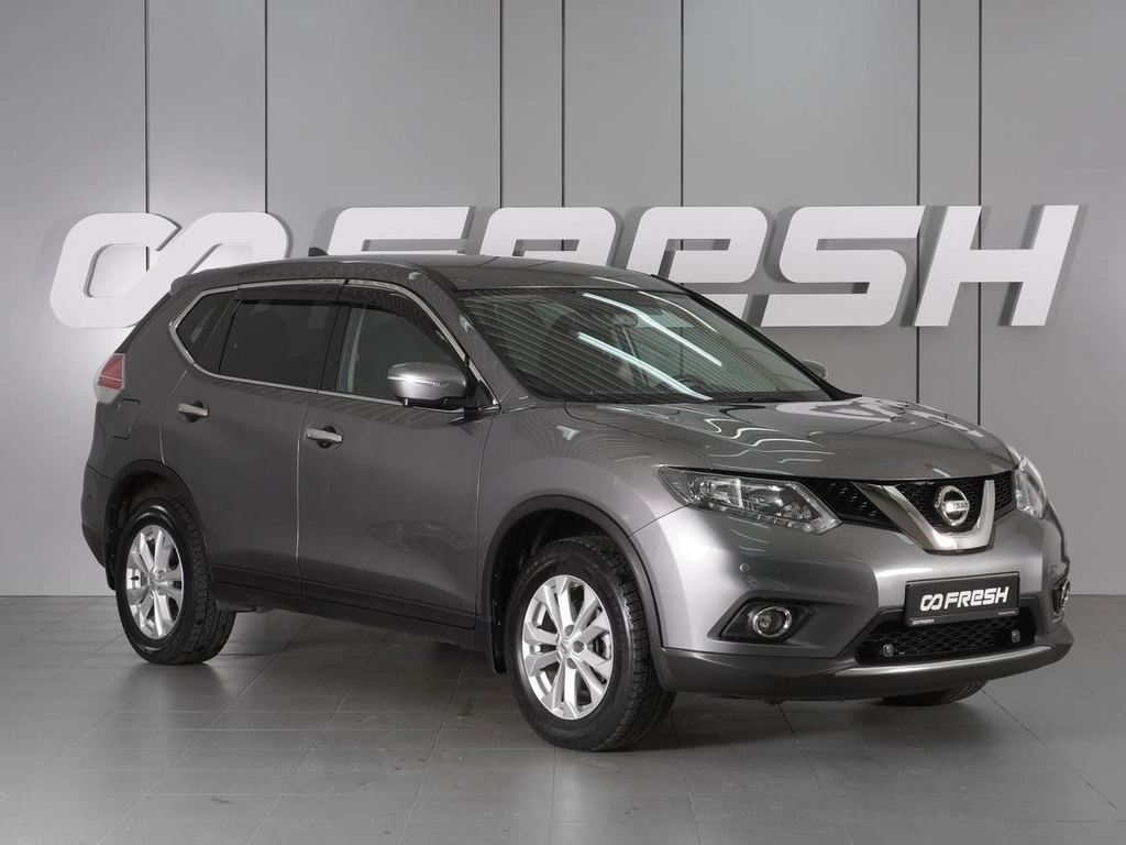 Внедорожник Nissan X-Trail 2017 года, 1998000 рублей, Красный Пахарь