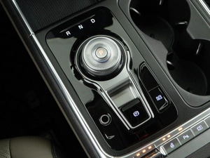 Минивэн Kia Carnival 2025 года, 7083055 рублей, Москва