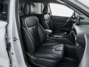 Внедорожник Hyundai Santa Fe 2018 года, 2599000 рублей, Сургут