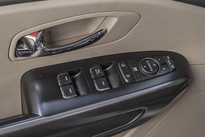 Минивэн Kia Carnival 2019 года, 2899000 рублей, Челябинск