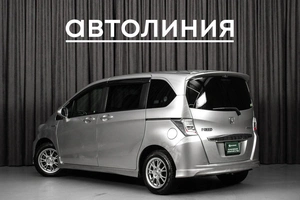 Минивэн Honda Freed 2012 года, 1019000 рублей, Красноярск