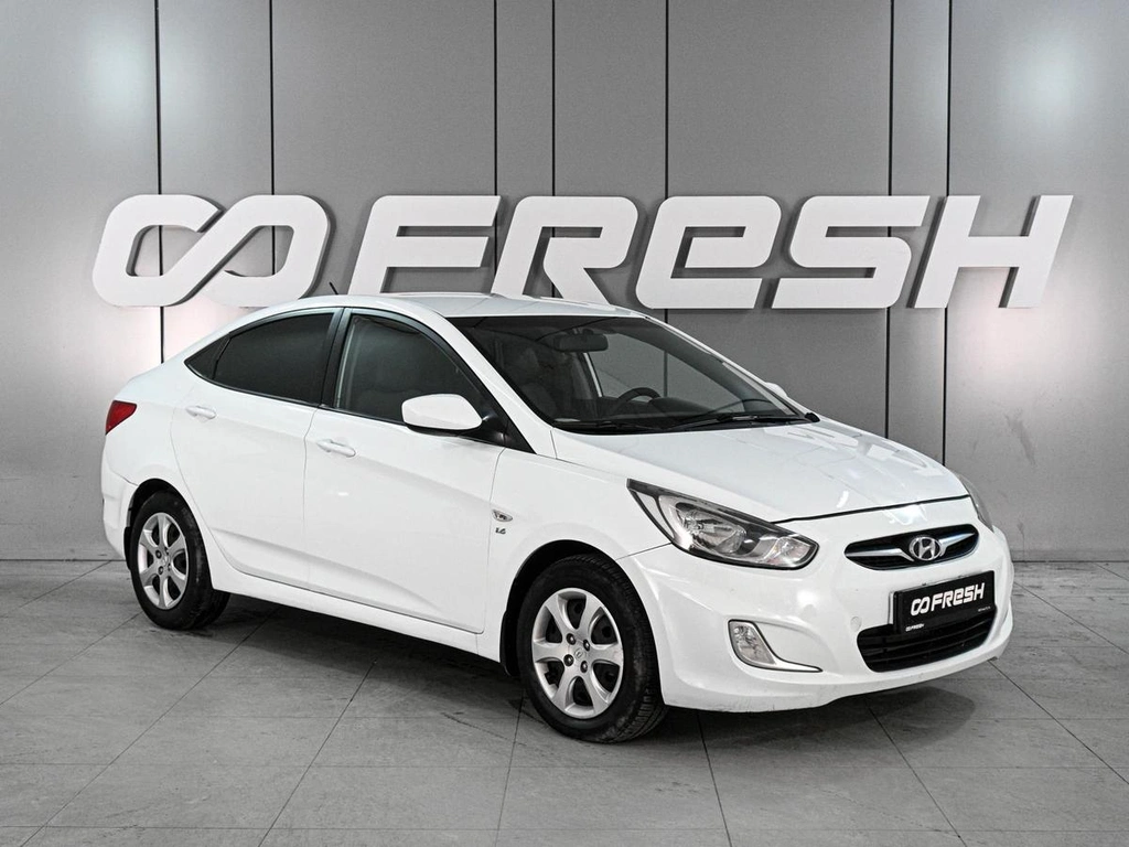 Седан Hyundai Solaris 2013 года, 889000 рублей, Аксай