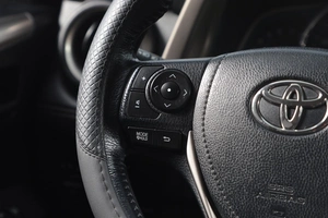 Внедорожник Toyota RAV4 2014 года, 2099000 рублей, Новосибирск