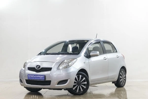 Хетчбэк Toyota Vitz 2009 года, 629000 рублей, Новокузнецк
