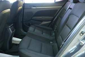 Седан Hyundai Elantra 2018 года, 1719000 рублей, Омск