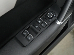 Седан Volkswagen Passat 2012 года, 1350050 рублей, Москва