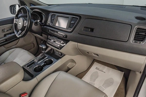 Минивэн Kia Carnival 2019 года, 2899000 рублей, Челябинск