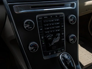 Внедорожник Volvo XC60 2013 года, 1680000 рублей, Краснодар