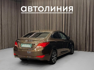 Седан Hyundai Solaris 2015 года, 880000 рублей, Красноярск
