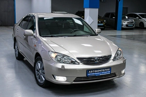 Седан Toyota Camry 2004 года, 858000 рублей, Солонцы