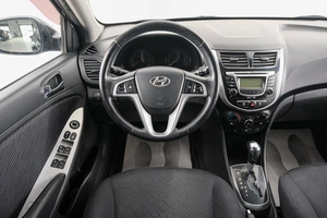 Седан Hyundai Solaris 2011 года, 799000 рублей, Красноярск