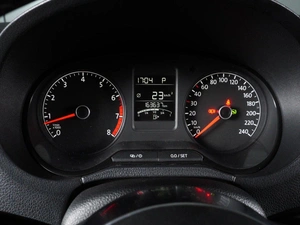 Седан Volkswagen Polo 2019 года, 1590000 рублей, Красный Пахарь