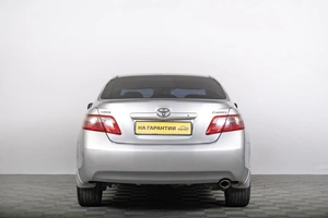 Седан Toyota Camry 2006 года, 979000 рублей, Томск