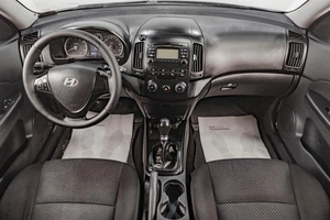 Хетчбэк Hyundai i30 2010 года, 529000 рублей, Челябинск