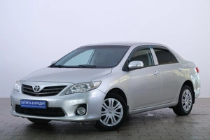 Седан Toyota Corolla 2012 года, 1049000 рублей, Омск
