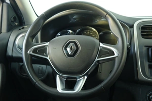Седан Renault Logan 2020 года, 819000 рублей, Омск