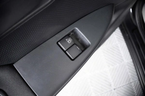 Хетчбэк Nissan Note 2013 года, 929000 рублей, Пермь