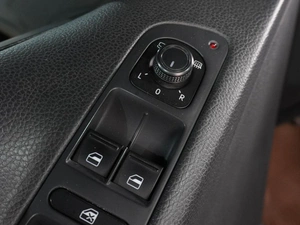 Внедорожник Volkswagen Tiguan 2015 года, 1219000 рублей, Воронеж