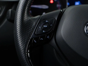 Внедорожник Toyota C-HR 2021 года, 3737077 рублей, Москва
