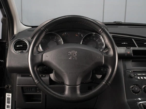 Внедорожник Peugeot 3008 2011 года, 620000 рублей, Омск