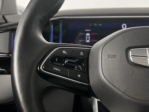 Внедорожник Geely Atlas 2024 года, 2575000 рублей, Казань