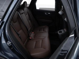 Внедорожник Volvo XC60 2024 года, 5498999 рублей, Москва