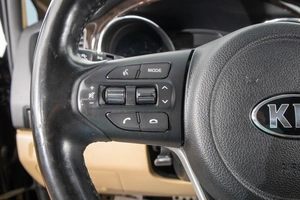 Минивэн Kia Carnival 2018 года, 2699000 рублей, Барнаул