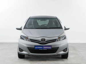 Хетчбэк Toyota Vitz 2012 года, 777077 рублей, Москва