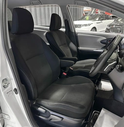 Минивэн Toyota Wish 2009 года, 1297000 рублей, Красноярск