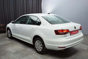 Седан Volkswagen Jetta 2017 года, 1197000 рублей, Красноярск