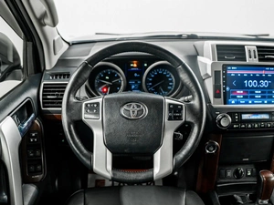 Внедорожник Toyota Land Cruiser Prado 2016 года, 3340000 рублей, Красноярск