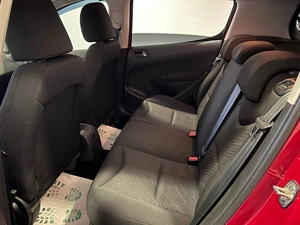 Хетчбэк Peugeot 308 2011 года, 529000 рублей, Красноярск