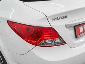 Седан Hyundai Solaris 2013 года, 1000000 рублей, Красноярск