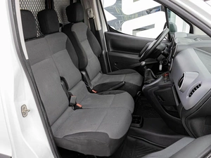 Фургон Peugeot Partner 2017 года, 960000 рублей, Краснодар