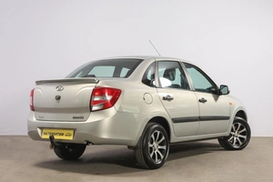 Седан ВАЗ (LADA) Granta 2013 года, 549000 рублей, Новосибирск